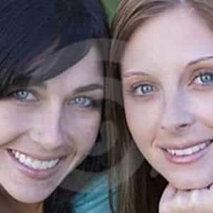 2 women